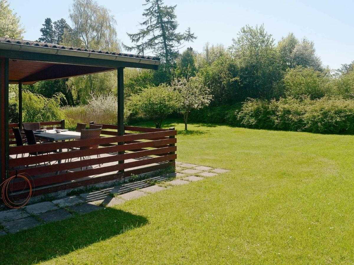 6 Person Holiday Home In Pr St Togeholt Exterior photo